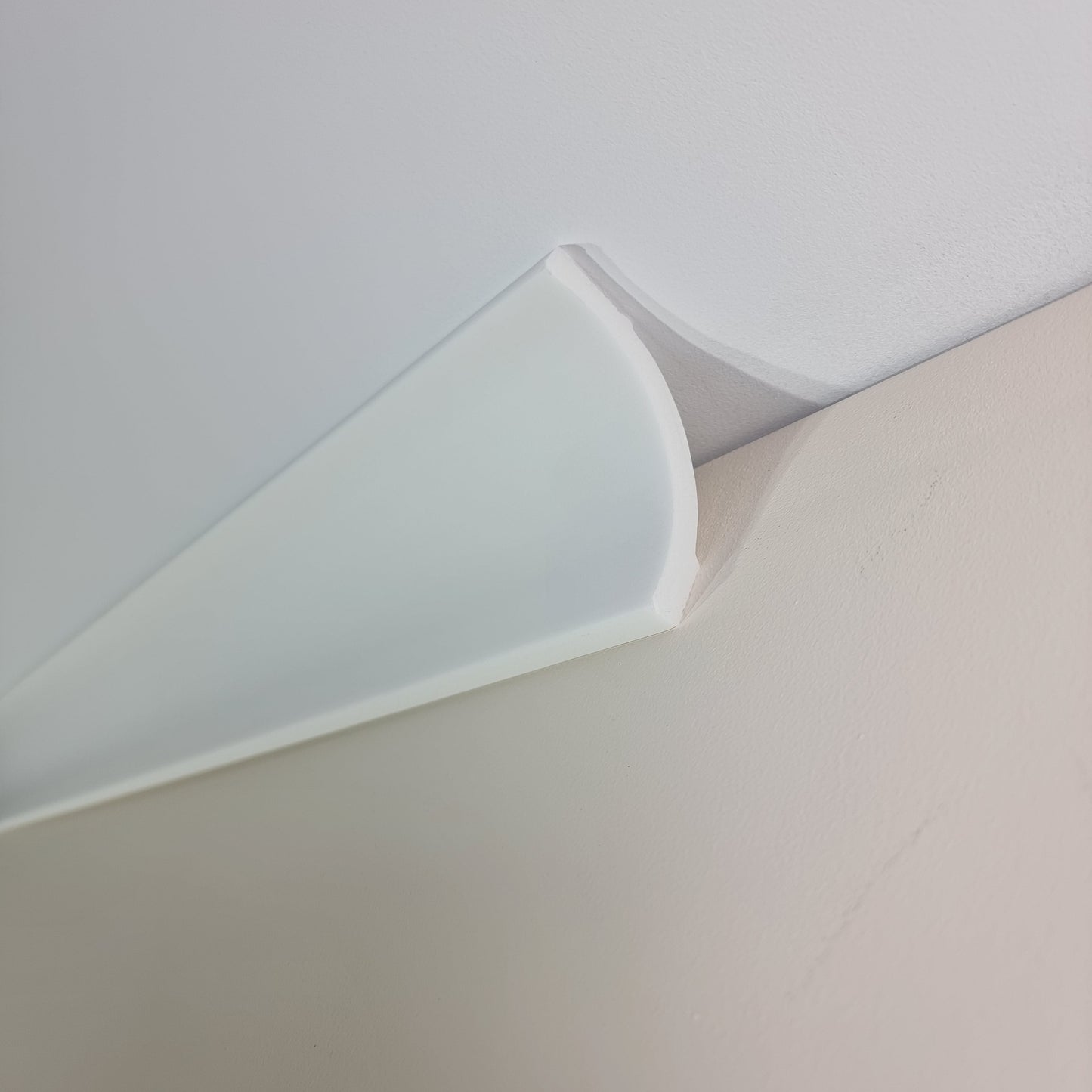 Polystyrene Coving for Wall Ceiling  HL100 68mm x 60mm Lightweight XPS