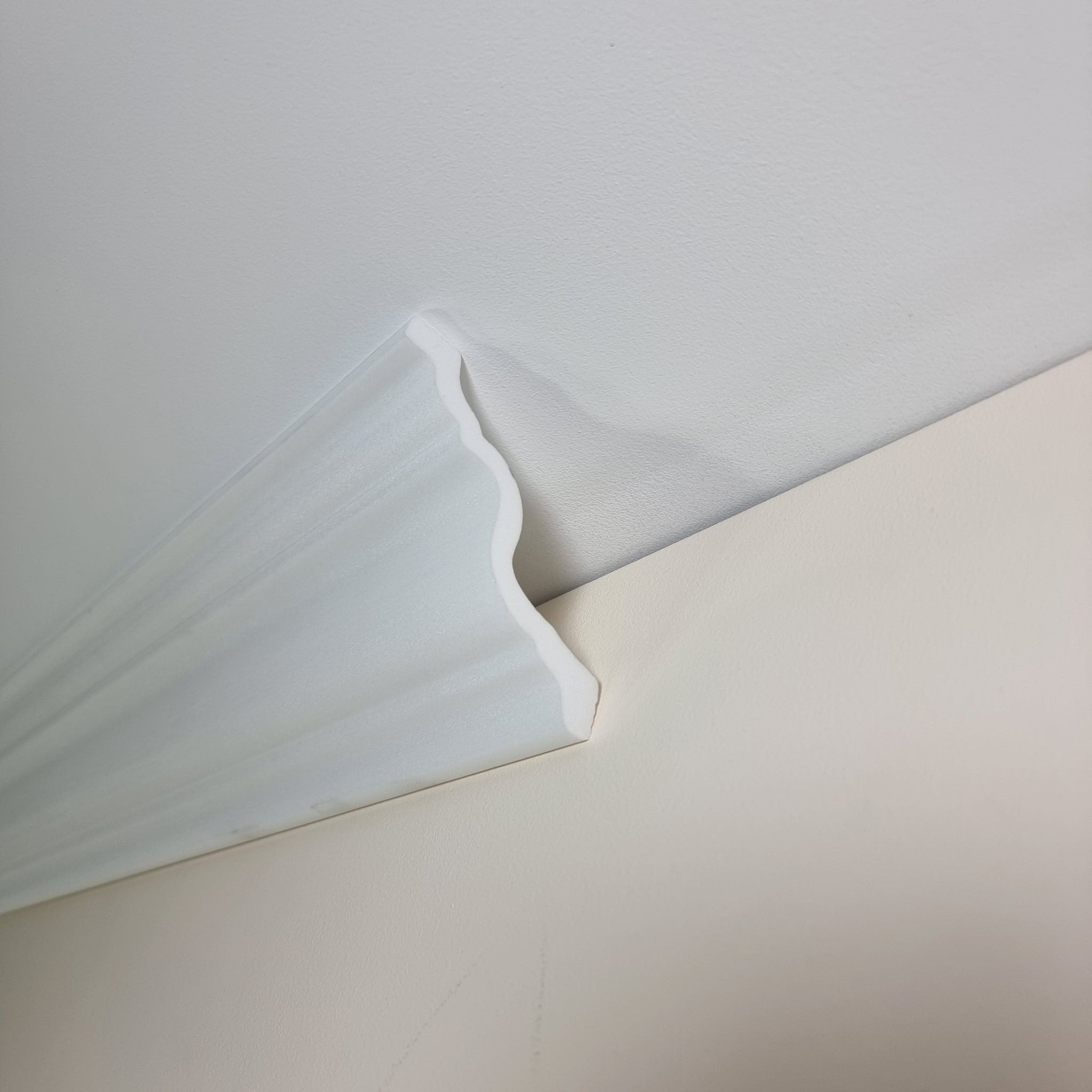 Polystyrene Coving for Wall Ceiling HL65 82mm x 75mm Lightweight XPS