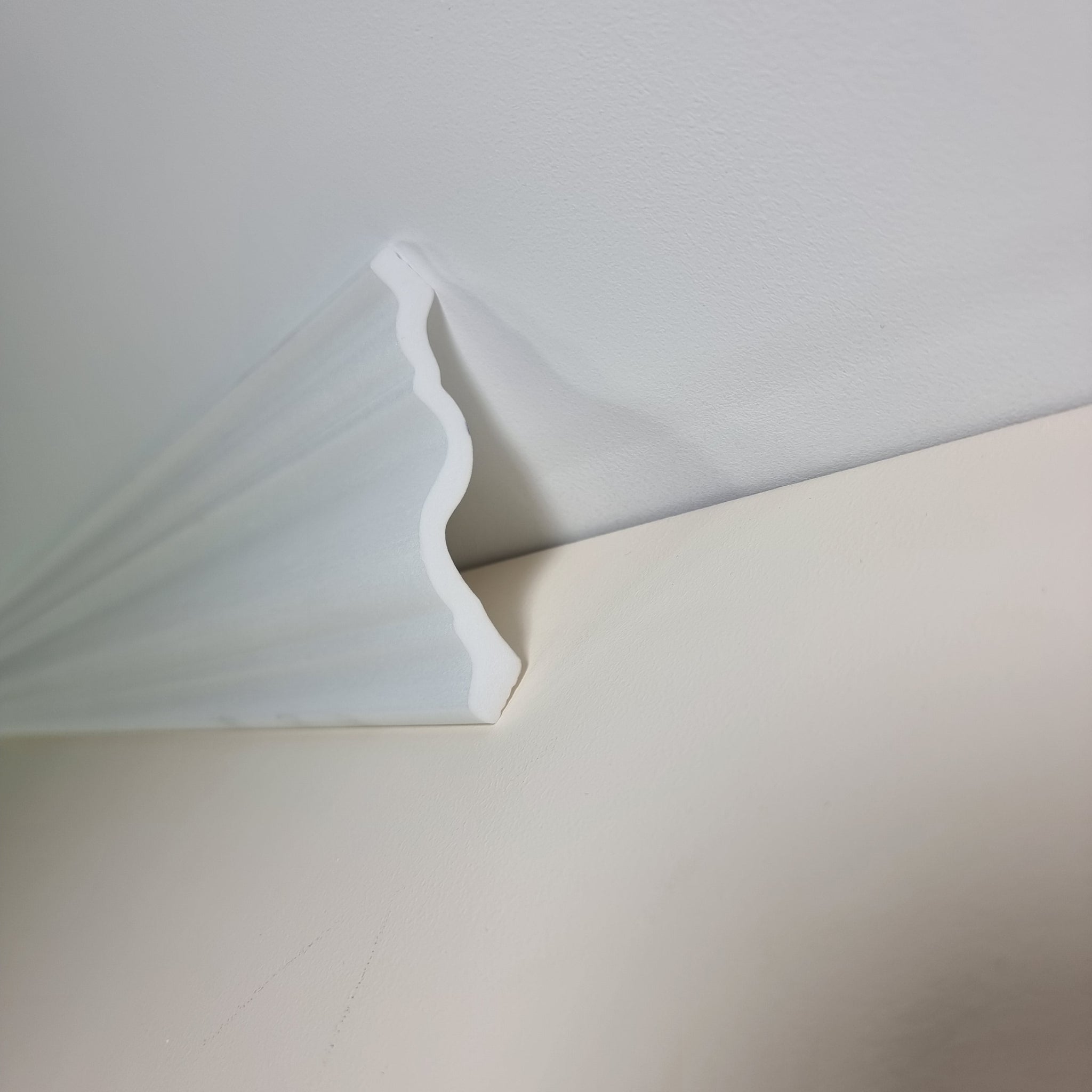 Polystyrene Coving for Wall Ceiling HL65 82mm x 75mm Lightweight XPS
