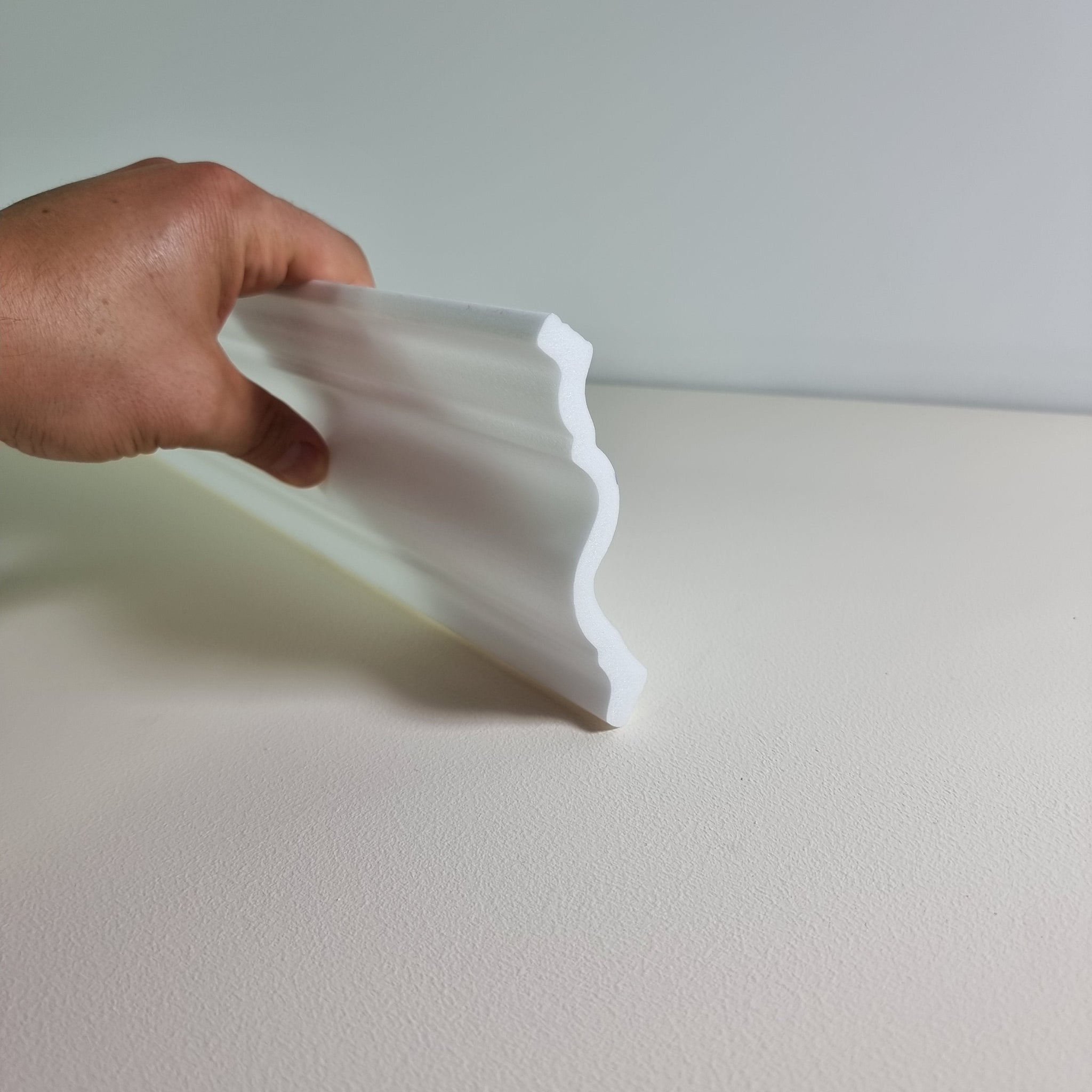 Polystyrene Coving for Wall Ceiling HL65 82mm x 75mm Lightweight XPS