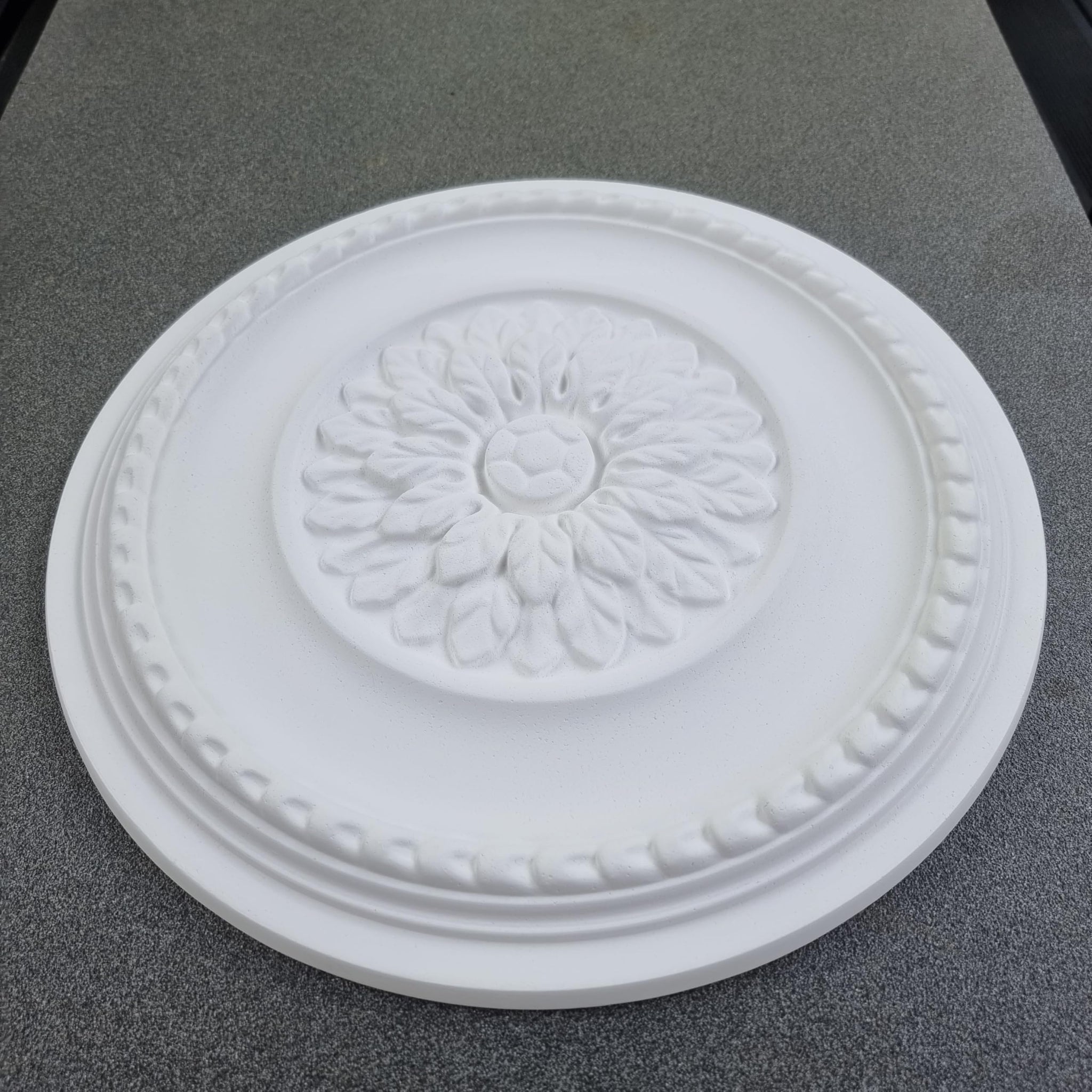 K10 Ceiling Rose Premium 41 cm Large - Floral Ceiling Medallion for Light Fittings & Chandeliers