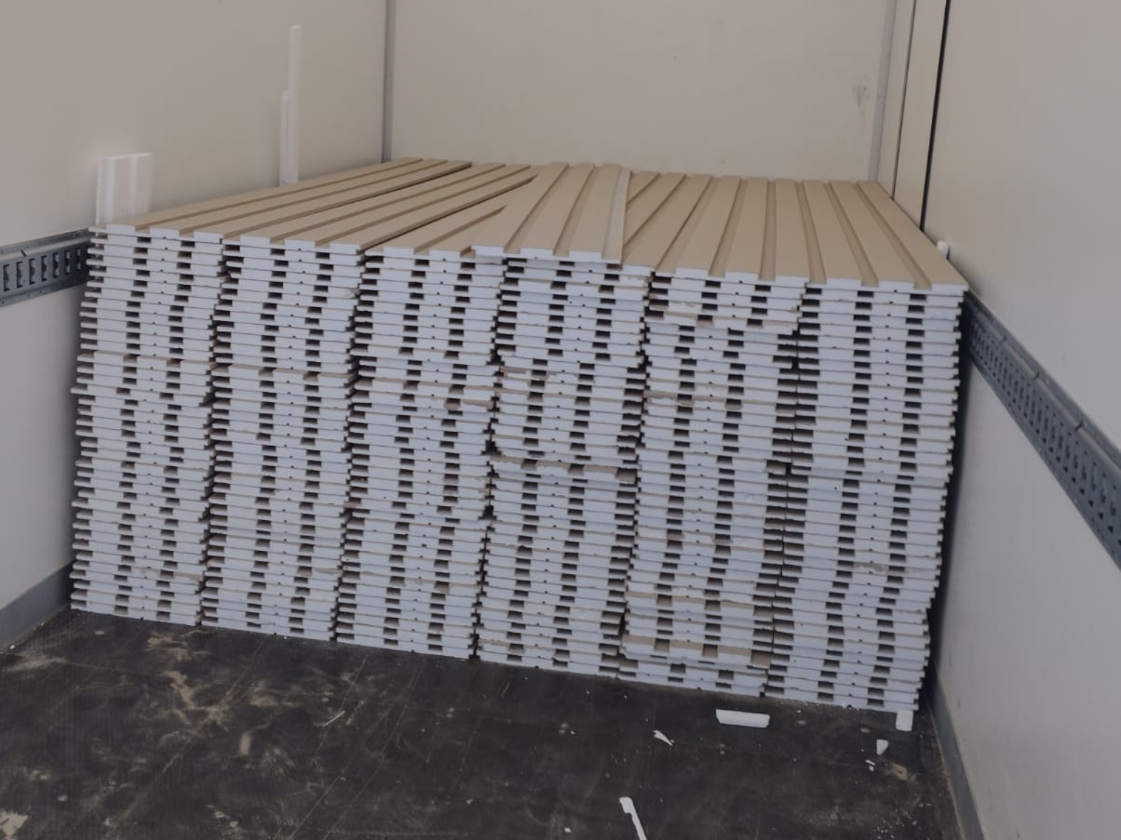 Slatted 3D Wall Panel Plaster Coated PN-14 360mm x 32,5mm x 2000mm