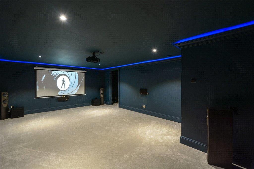 BFS2 - Lightweight XPS Uplighting Coving for LED Lights - Best Seller