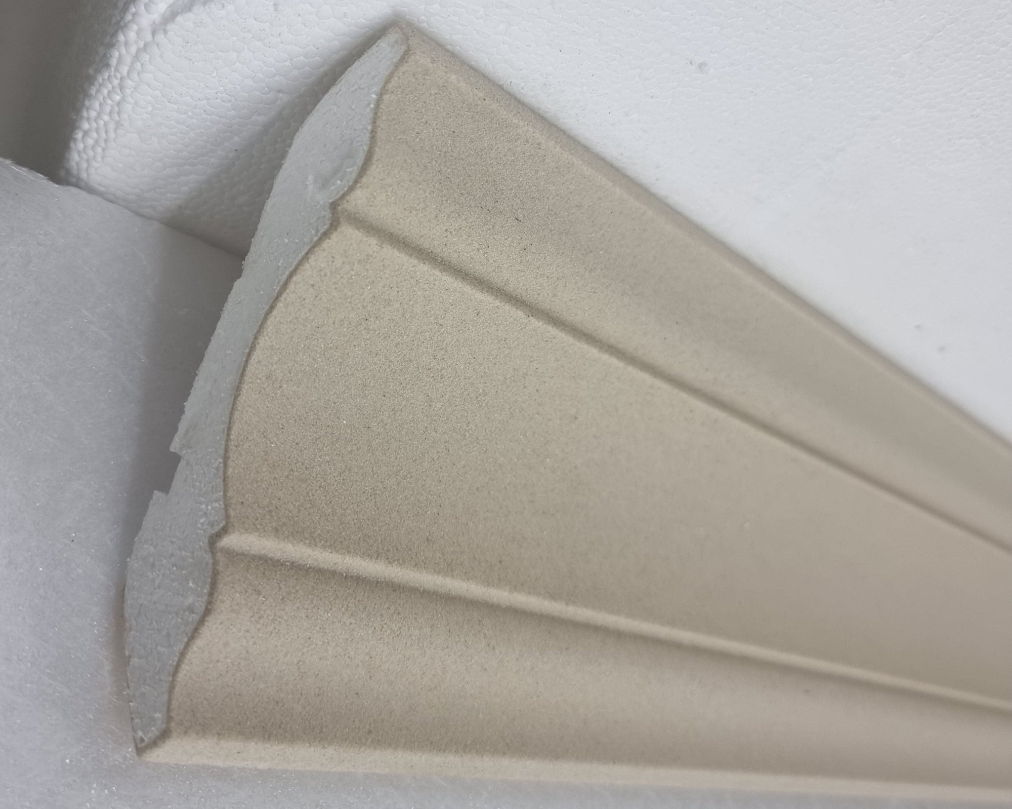 Plaster-Coated LED Wall Coving FSH7 80mm x 80mm | Premium Ceiling Cornice